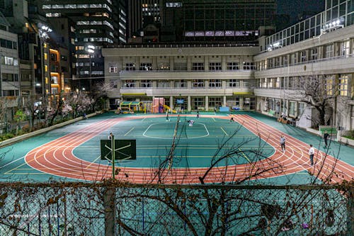 主打空间投